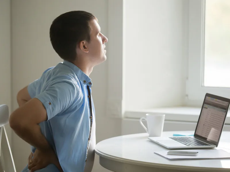 Schanuth Family Chiropractic treating back pain in Council Bluffs