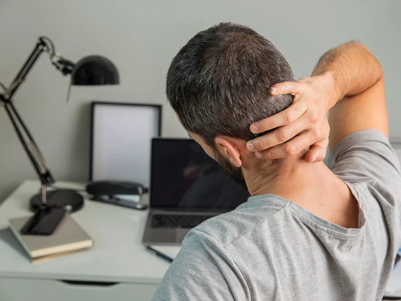 Schanuth Family Chiropractic treating neck pain in Council Bluffs